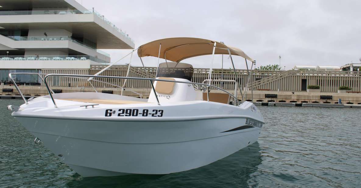 SMALL BOAT RENTAL - Included Accessories