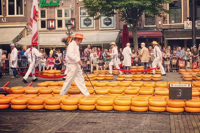 Small Group Alkmaar Cheese Market and City Tour *English* - Meeting Point and Pickup