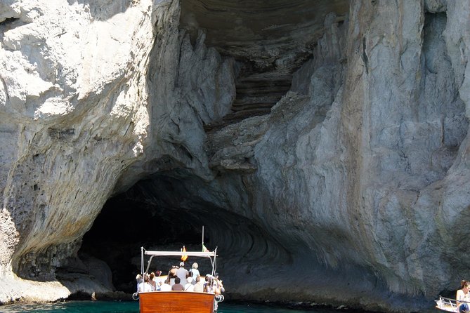 Small Group Capri Full Day Boat Tour From Positano With Drinks - Meeting and Pick-up