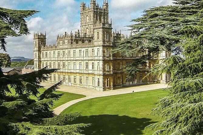 Small-Group Downton Abbey and Highclere Castle Tour From London - Highlights