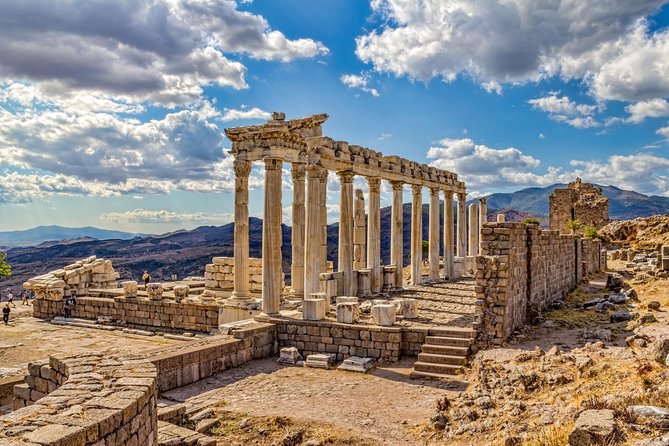 Small-Group Full Day Pergamum and Asklepion Tour From Izmir - Acropolis Ruins and Landmarks