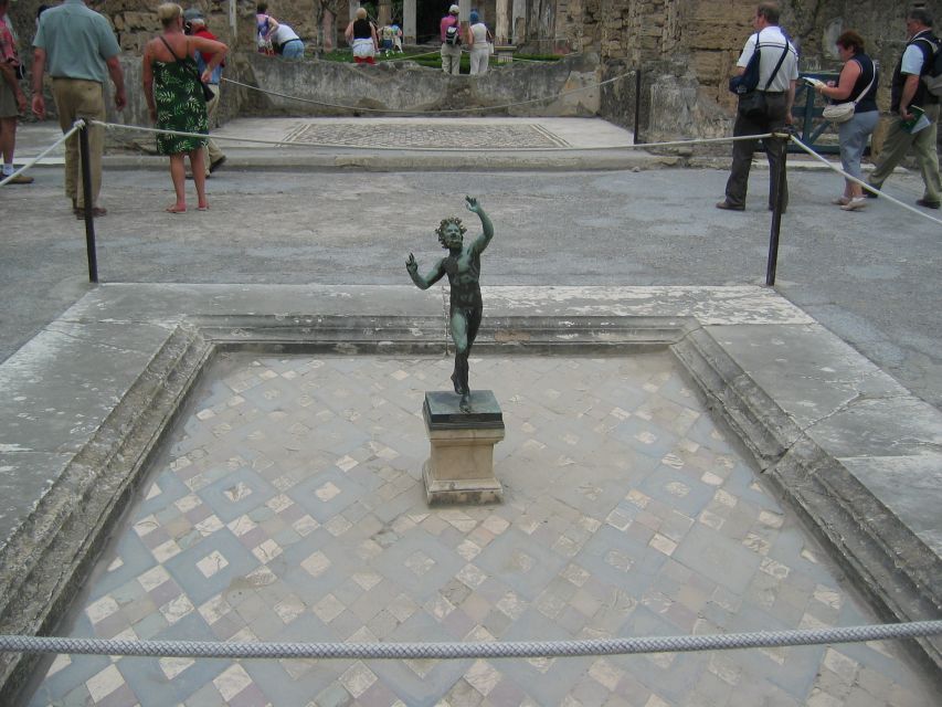 Sorrento: Half-Day Pompeii Tour With Official Guide - Guided Tour Experience