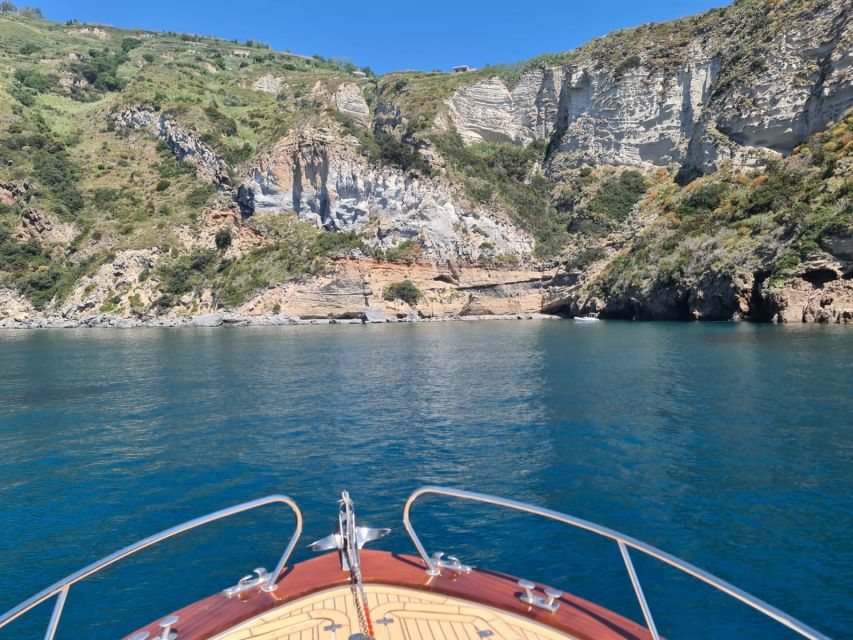 Sorrento/Positano: Capri Island RIB Boat Tour With Drinks - Inclusions