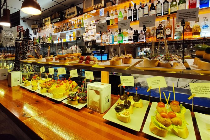 Spanish Wine & Tapas Tour in a Local Neighborhood in Barcelona - Tour Duration and Group Size