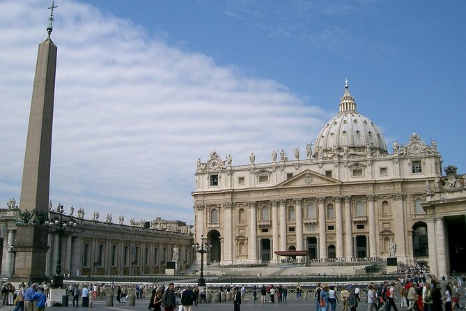 St. Peters Basilica Private Guided Tour - Impressive Basilica Architecture