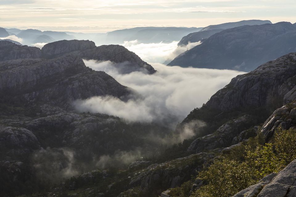 Stavanger: Preikestolen Sunrise Hike With Breakfast Buffet - Included in the Tour