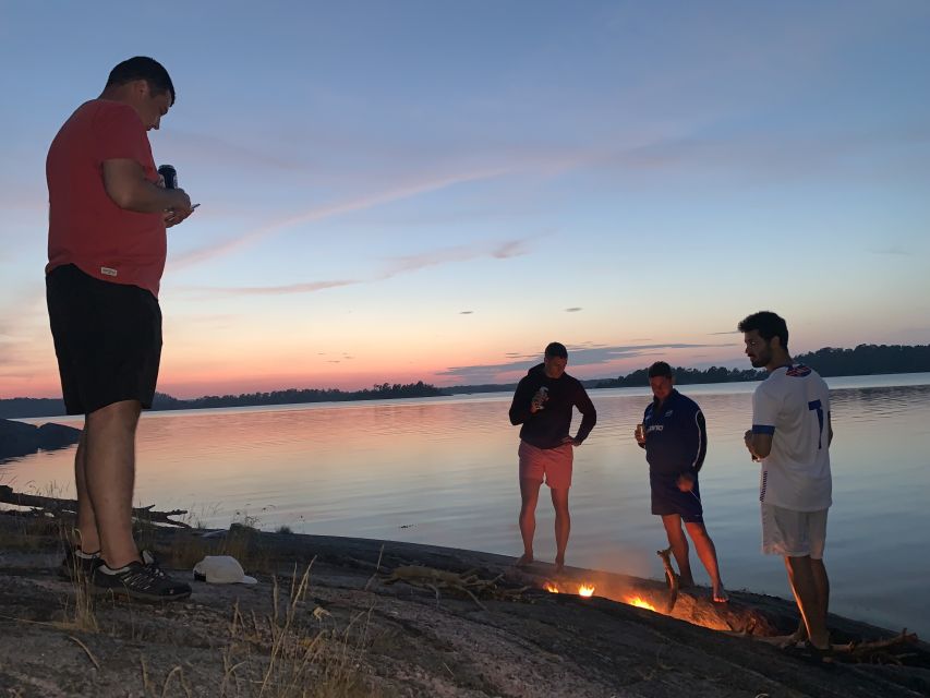 Stockholm: 2-Days Kayaking and Camping in the Archipelago - Departing Stockholm and Lunch on an Island