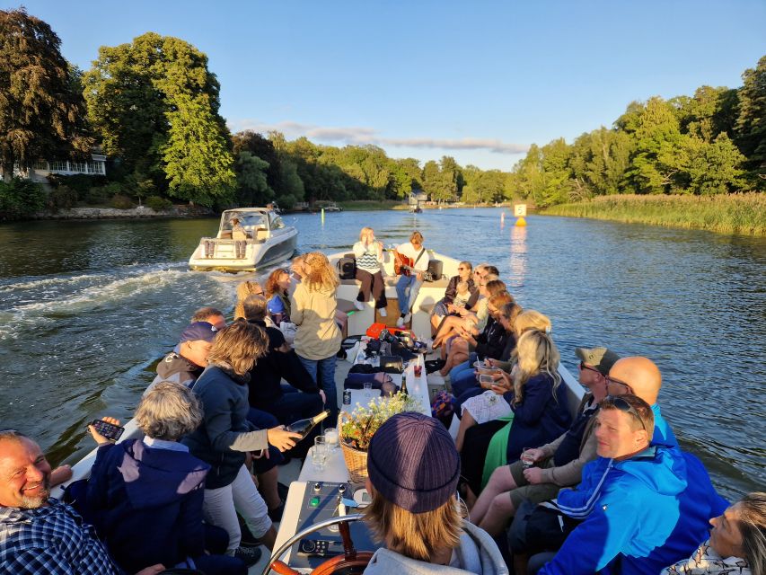 Stockholm: Electric Boat Tour With Live Music - Scenic Stockholm Views