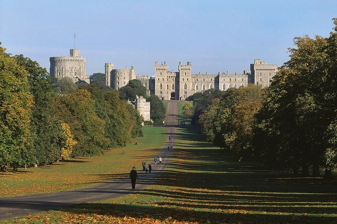 Stonehenge and Windsor From London - Meeting and Pickup