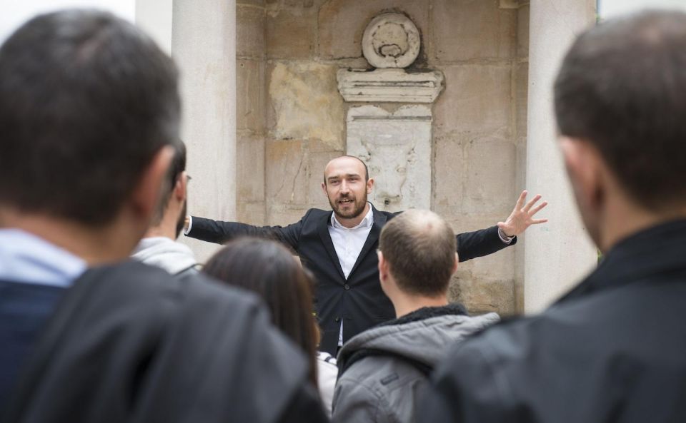 Storytelling Tour of the Vieux-Lyon in English - Vieux-Lyons Captivating History