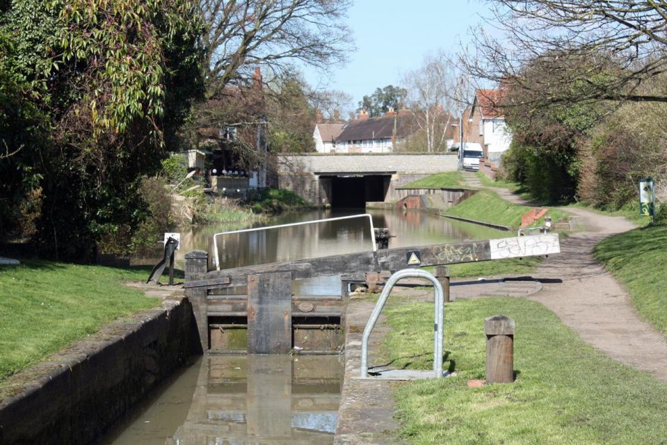 Stratford : Quirky Self-Guided Smartphone Heritage Walks - Explore Stratfords Canals and Aqueducts