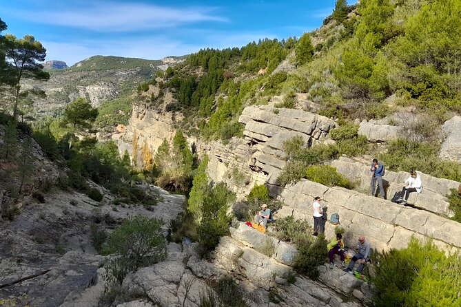 Stunning Hike Around Buseo Reservoir - Waterfalls Along the Trail