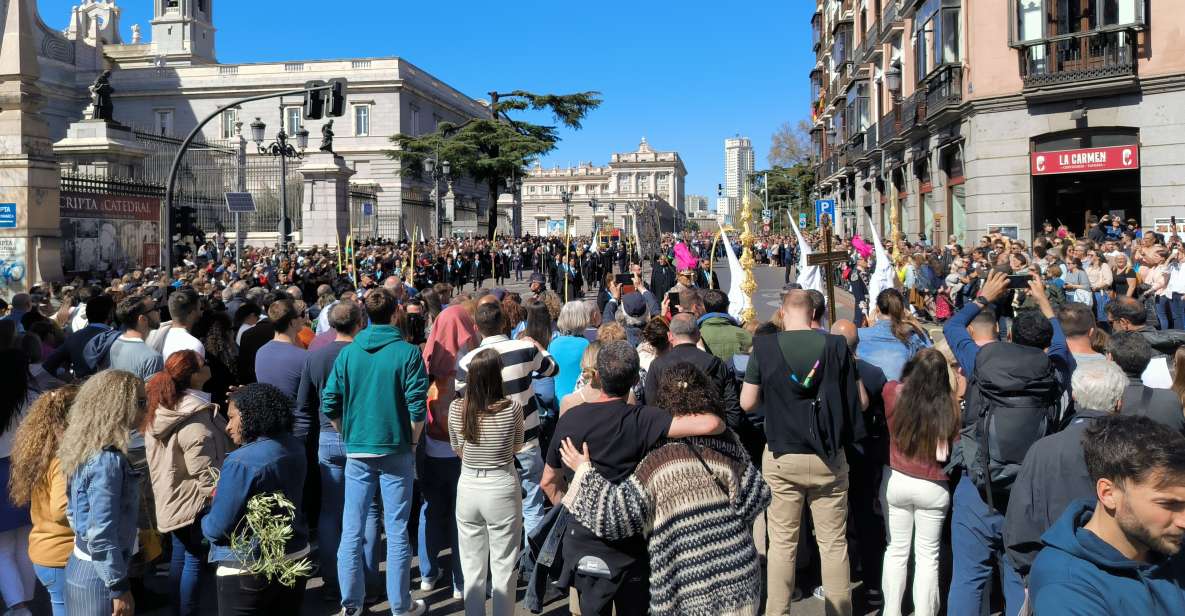 Surfing Madrid: From the Palace to the Tavern Private Tour - Tour Highlights