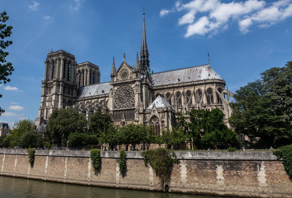 The Île De La Cité - Sainte-Chapelle and the Conciergerie Tour - Highlights of Sainte-Chapelle