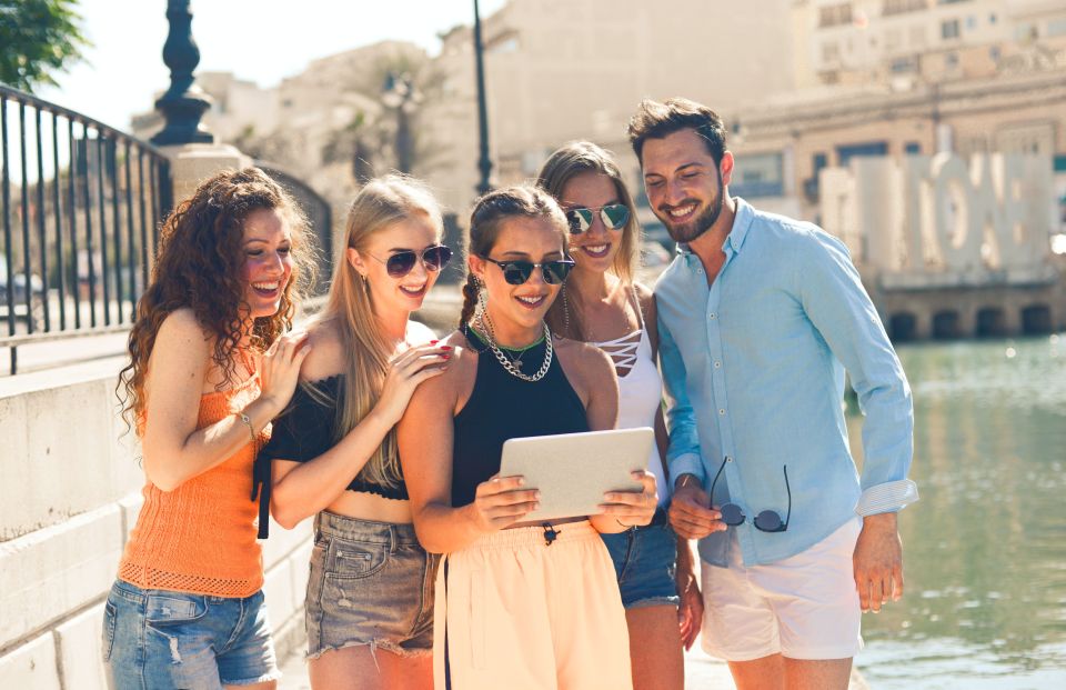 Toulon: Bachelorette Party Outdoor Smartphone Game - Duration and Availability