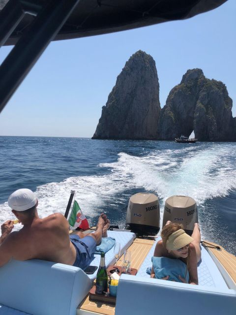 Tour Capri: Discover the Island of VIPS by Boat - Boat Specifications