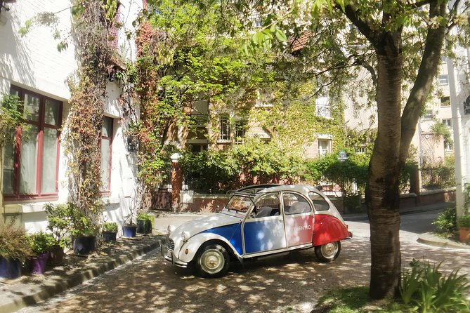 Tour in a Vintage Car With a Parisian - Exclusions