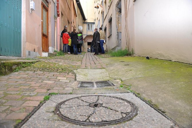 Tour of the Croix-Rousse - Professional Storytellers Expertise