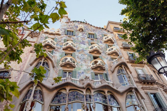 Treasures of Barcelona: Private Gaudi Walking Tour - Highlights of the Tour