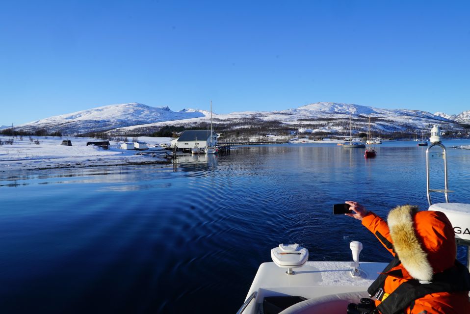 Tromsø: Fjord Cruise by Luxury Yacht - Amenities