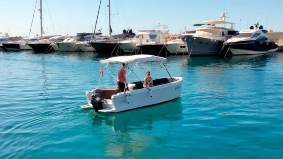 Valencia: Rent Boat Without License - Rental Features and Amenities