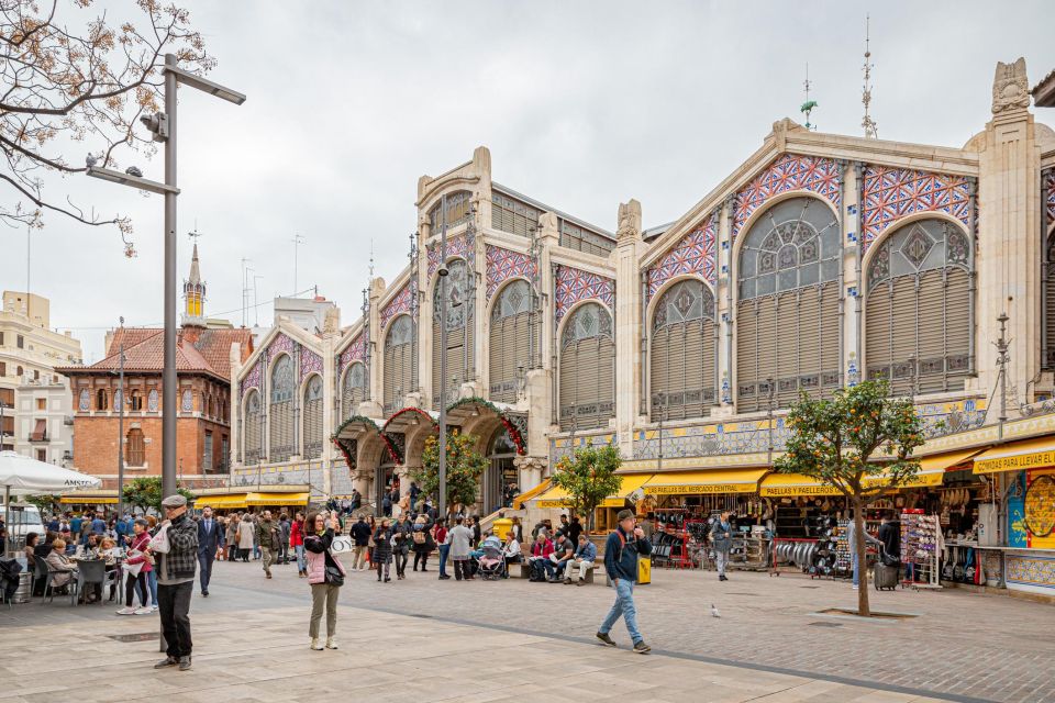 Valencia Unveiled: A Walking Tour Through Time - The Awe-Inspiring Valencia Cathedral