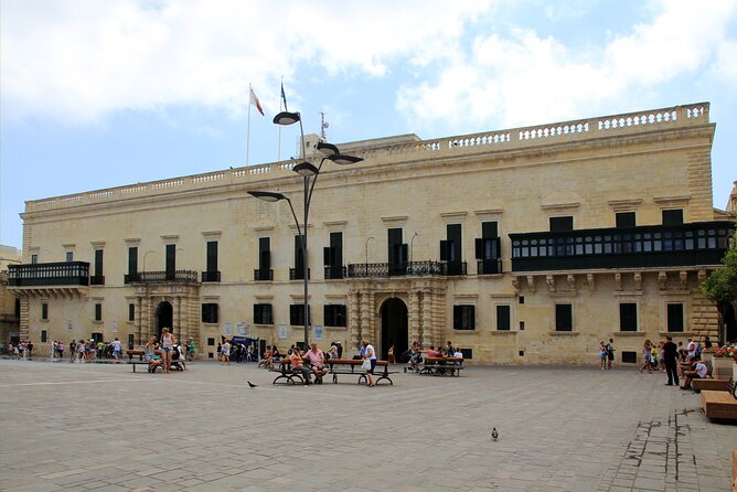 Valletta Walking Tour, Knights, Slaves and Mistresses - Captive Slaves and Noble Mistresses