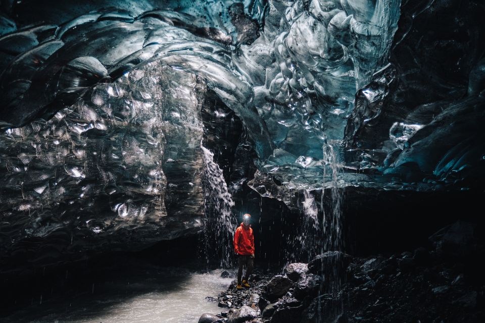 Vatnajökull Glacier: Ice Cave Discovery Group Tour - Jeep Transfer Logistics