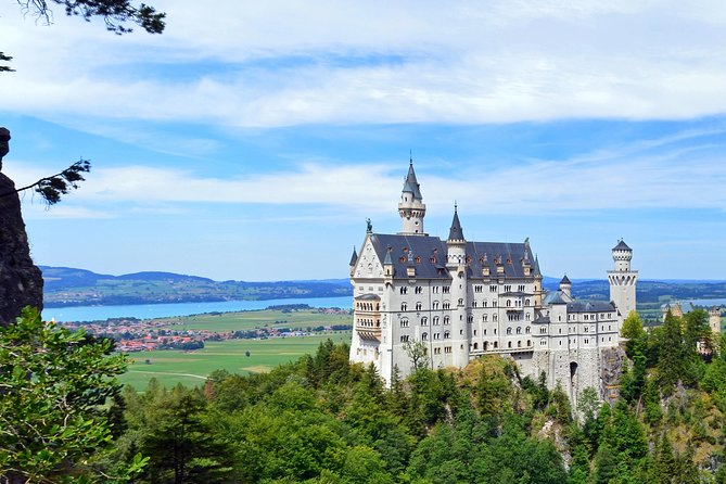 VIP Day Trip Neuschwanstein and Linderhof Castle From Munich - Inclusions and Exclusions