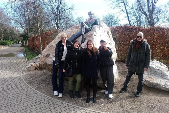 Walking Tour in Merrion Square Park With a Pint of Guinness Dublin Rogues Tour - Accessibility and Transportation Considerations