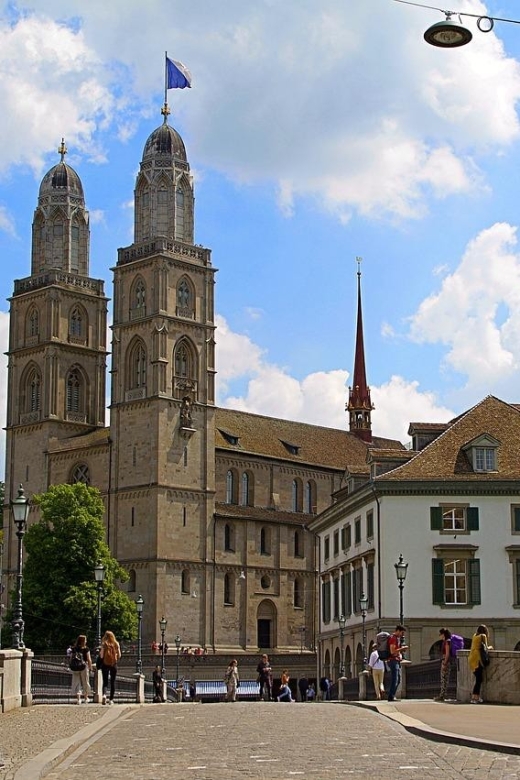 Zurich: Self-Guided Audio Tour - Attractions Included