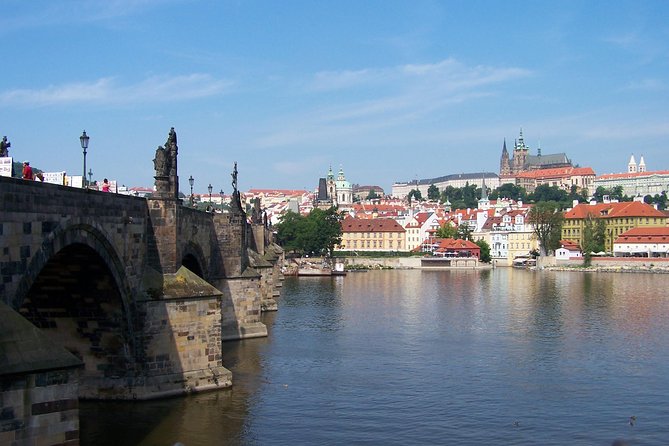 1 Hour Prague Panoramic Vltava River Sightseeing Cruise - Cruise Duration and Highlights