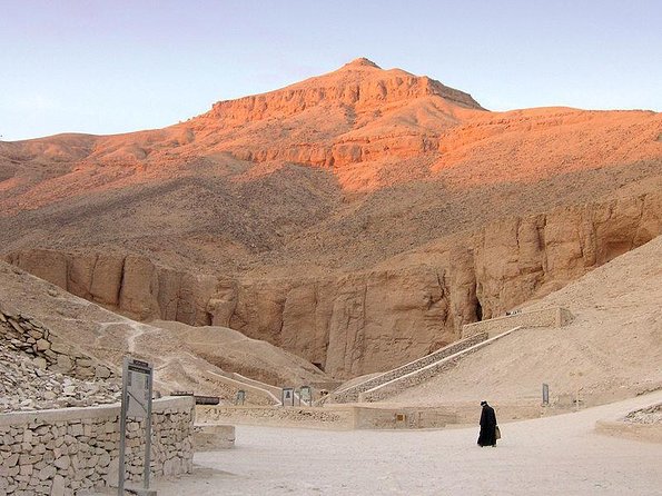 2 Day Cairo and Luxor Highlights Tour From Hurghada - Temple of Hatshepsut Insight