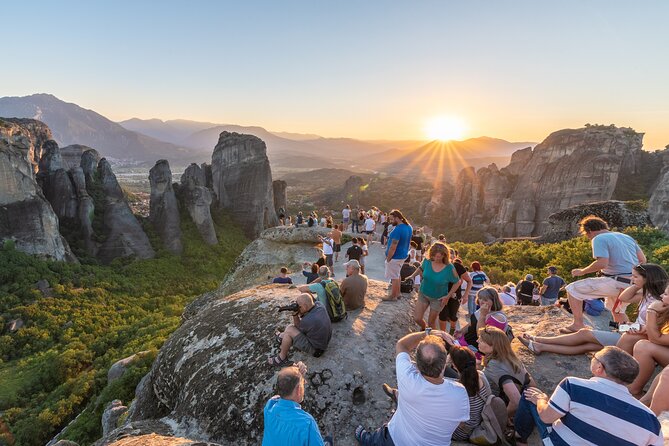 2-Day Delphi and Meteora Tour From Athens - Pickup and Meeting