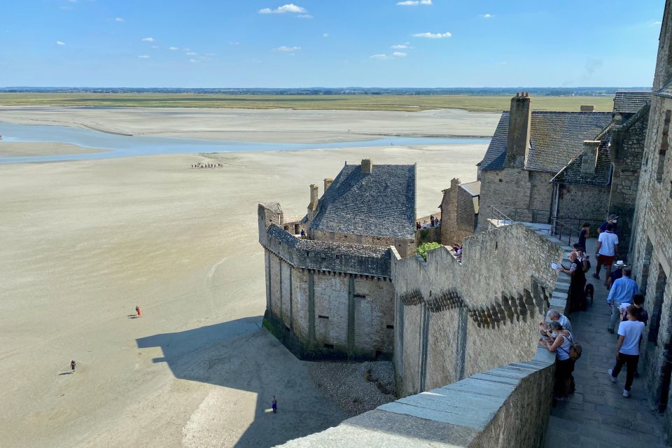 2-day Private D-Day Mont Saint-Michel 3 Castles by Mercedes - Château De Chenonceau Visit