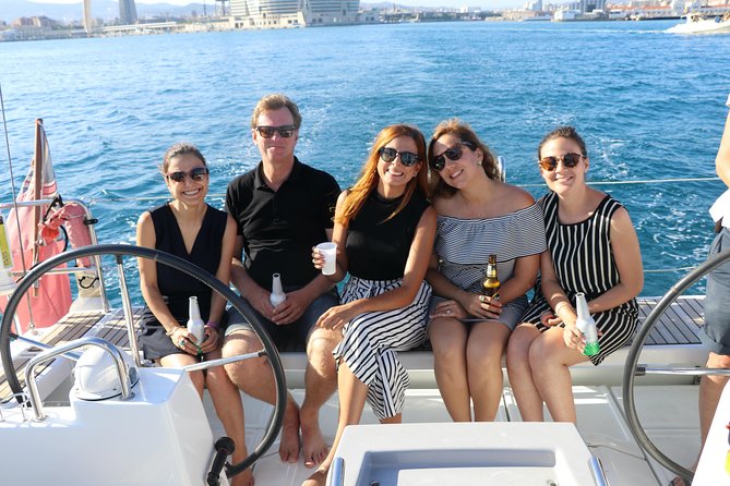 2-Hour Small Group Cruise From Barcelona - Group Size and Capacity