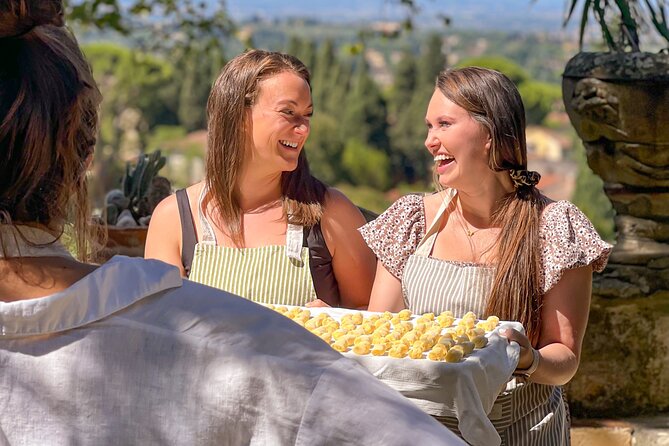 4 Hour Pasta Making Class on the Florentine Hills - Transportation and Inclusions