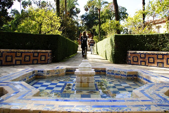 Alcazar & Cathedral of Seville Exclusive Group, Max. 8 Travelers - Exploring the Alcazar Palace