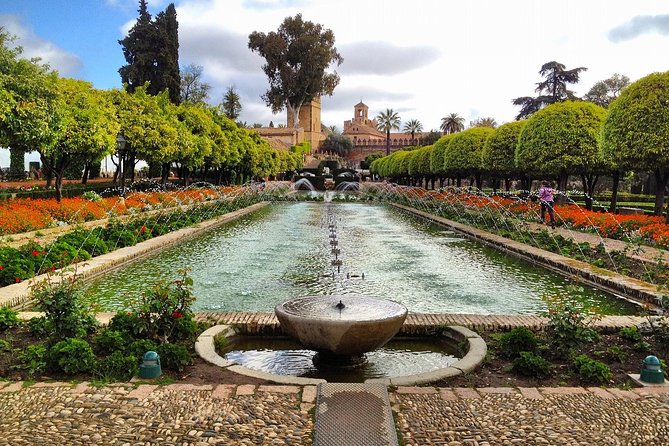 Alcazar of Cordoba Small Group Tour With Skip the Line Ticket - Highlights of the Alcazar Tour