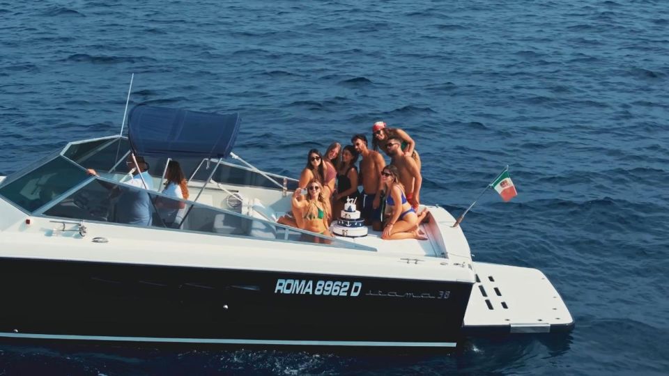 Amalfi and Positano Private Boat Tour: Free Bar and Snacks - Onboard Amenities and Comforts