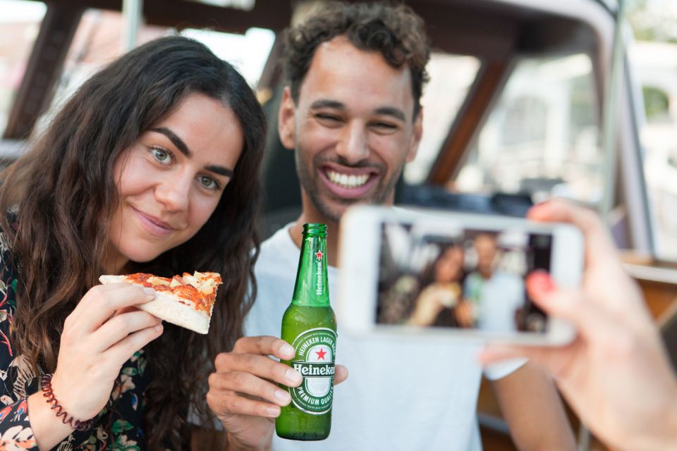 Amsterdam: Evening Canal Cruise With Pizza and Drinks - Meeting Point and Important Information