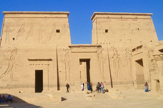 Aswan: Edfu and Kom Ombo Day Tour With Luxor Transfer - Transportation Experience