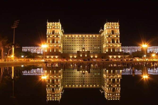 Baku Night City Tour - Fountain Squares Illuminated Fountains