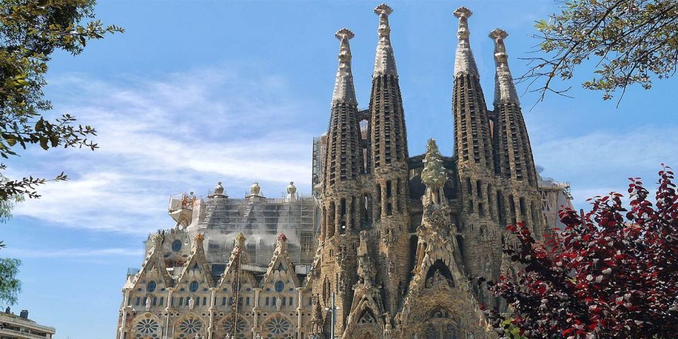 Barcelona: Gaudi Private Tour - Modernist Walking Tour - Inclusions and Exclusions