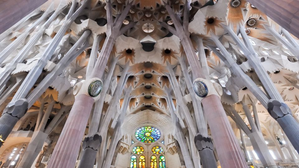 Barcelona Modernist Architecture and Art Guided Walking Tour - Inclusions