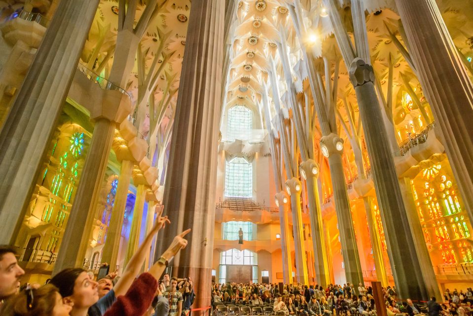 Barcelona: Sagrada Familia Tour & Optional Tower Visit - Inclusions and Exclusions