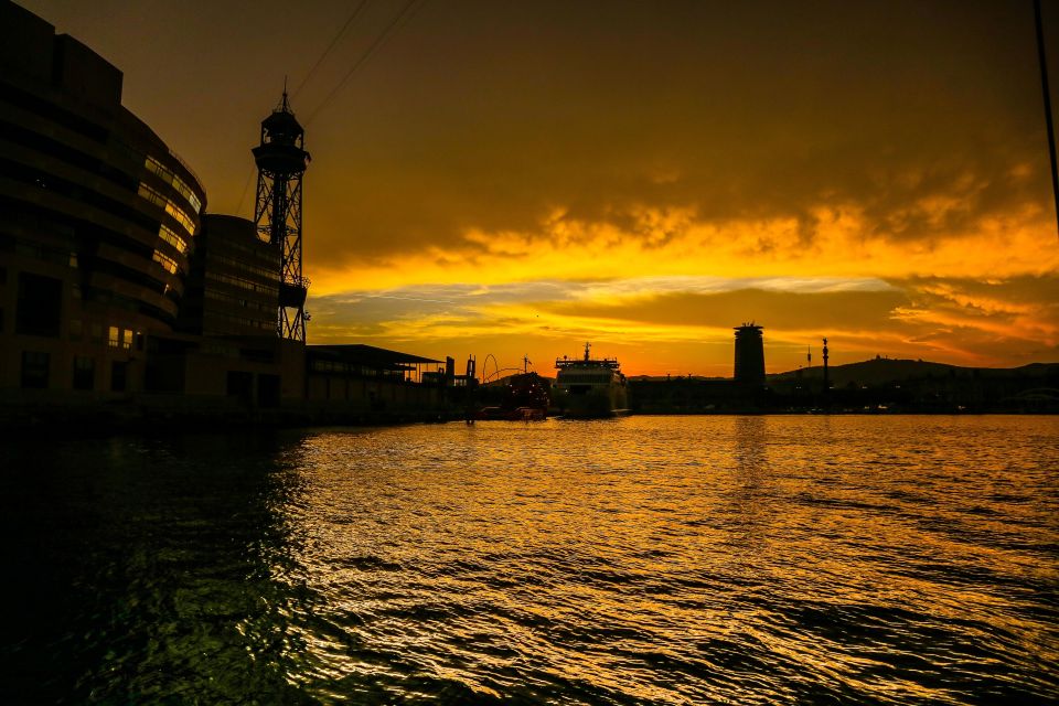 Barcelona: Sunset Sailing Tour With Tapas and Open Bar - Meeting Point and Location