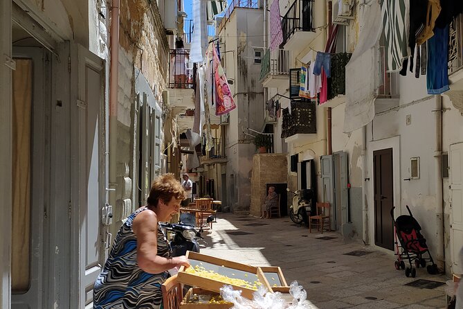 Bari Walk Through History - Local Culture and Cuisine