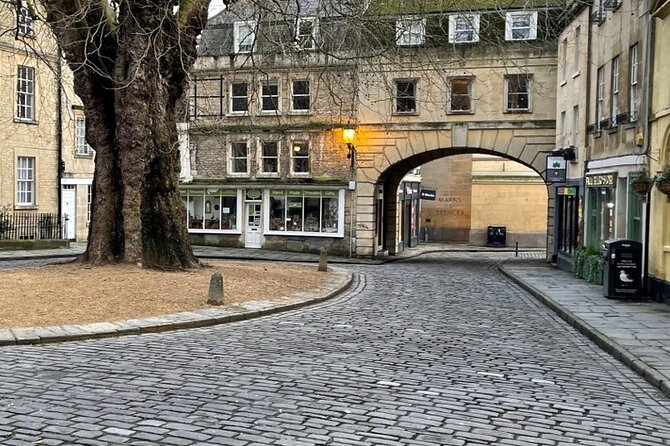 BATH: 2-Hour Bath Walking Tour of Bridgerton Filming Locations - Meeting and Pickup