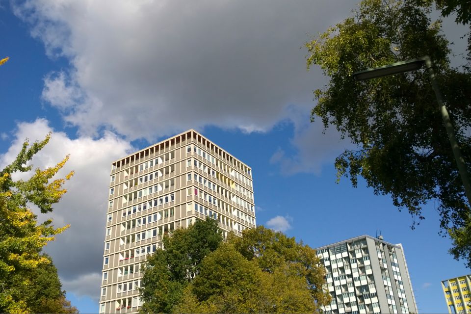 Berlin: Hansaviertel The City of Tomorrow Guided Tour - Guided Walking Experience